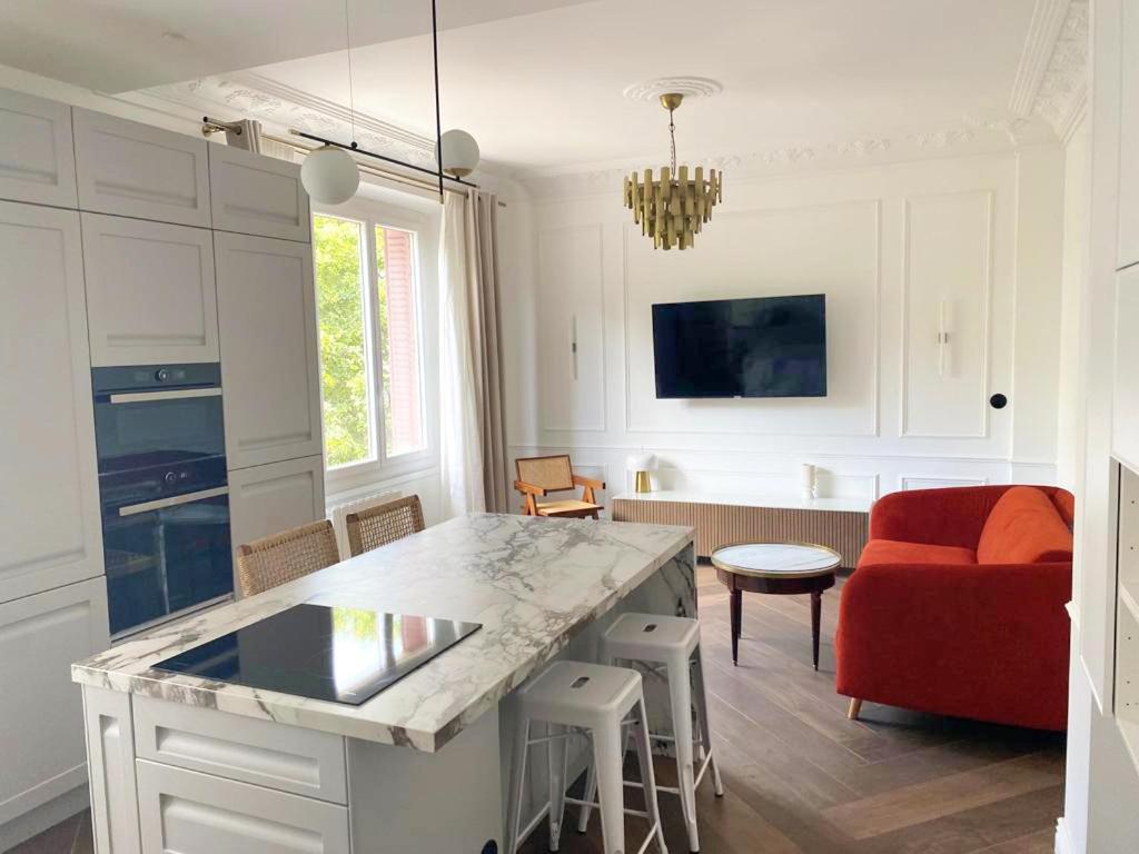 Le Petit Versailles - Appartement Centre Гренобль Екстер'єр фото